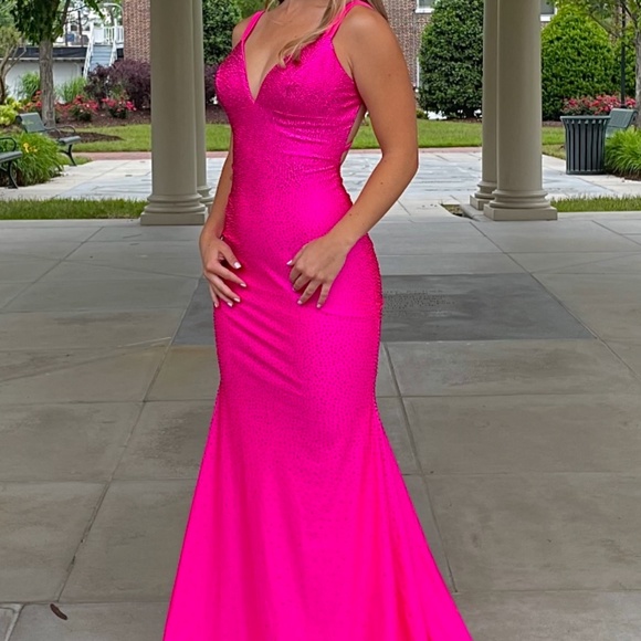 2022 Sherri Hill Prom Dress - Picture 2 of 5